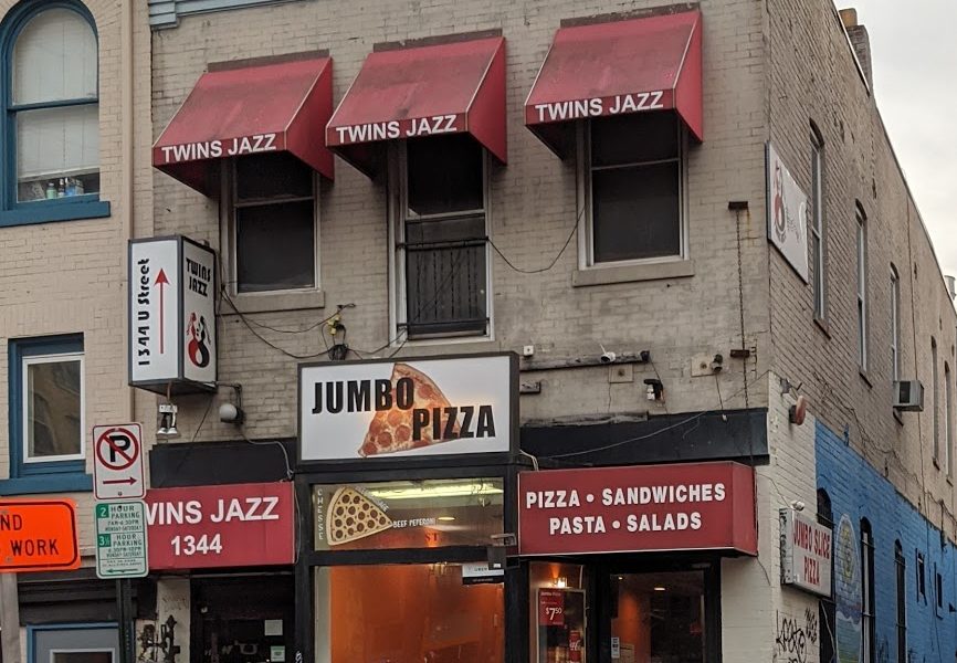 Jumbo Pizza