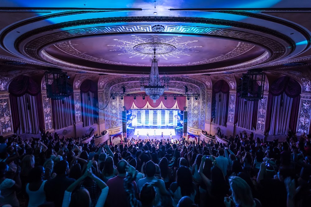 Warner Theatre