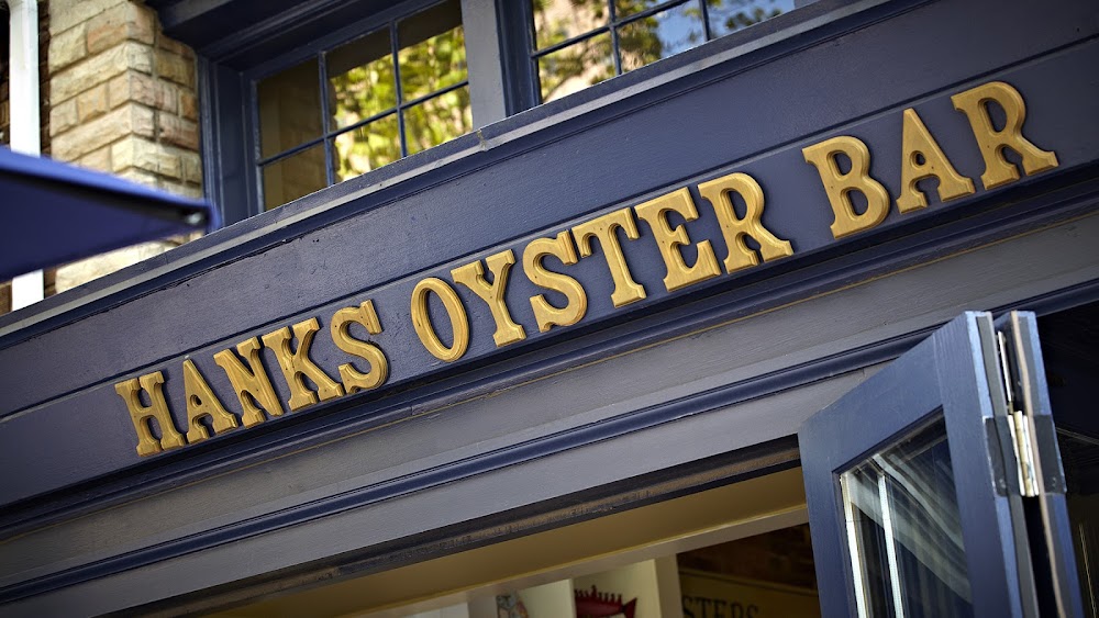 Hank’s Oyster Bar