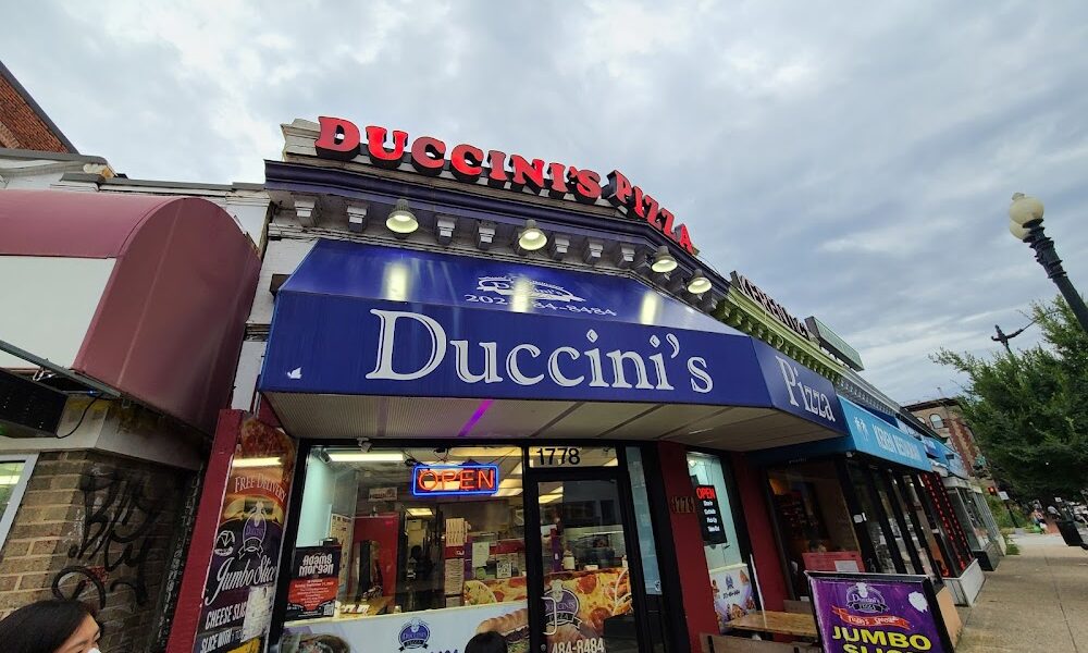 Duccini’s Pizza